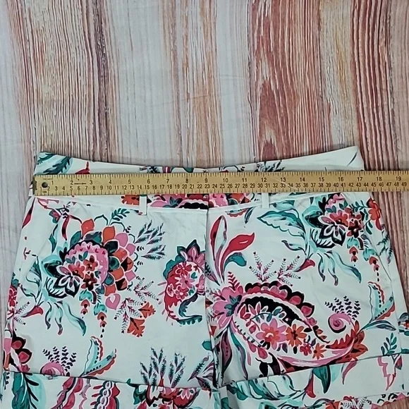 NY&CO 7th Avenue Design Studio Cuffed Shorts - Picture 10 of 11